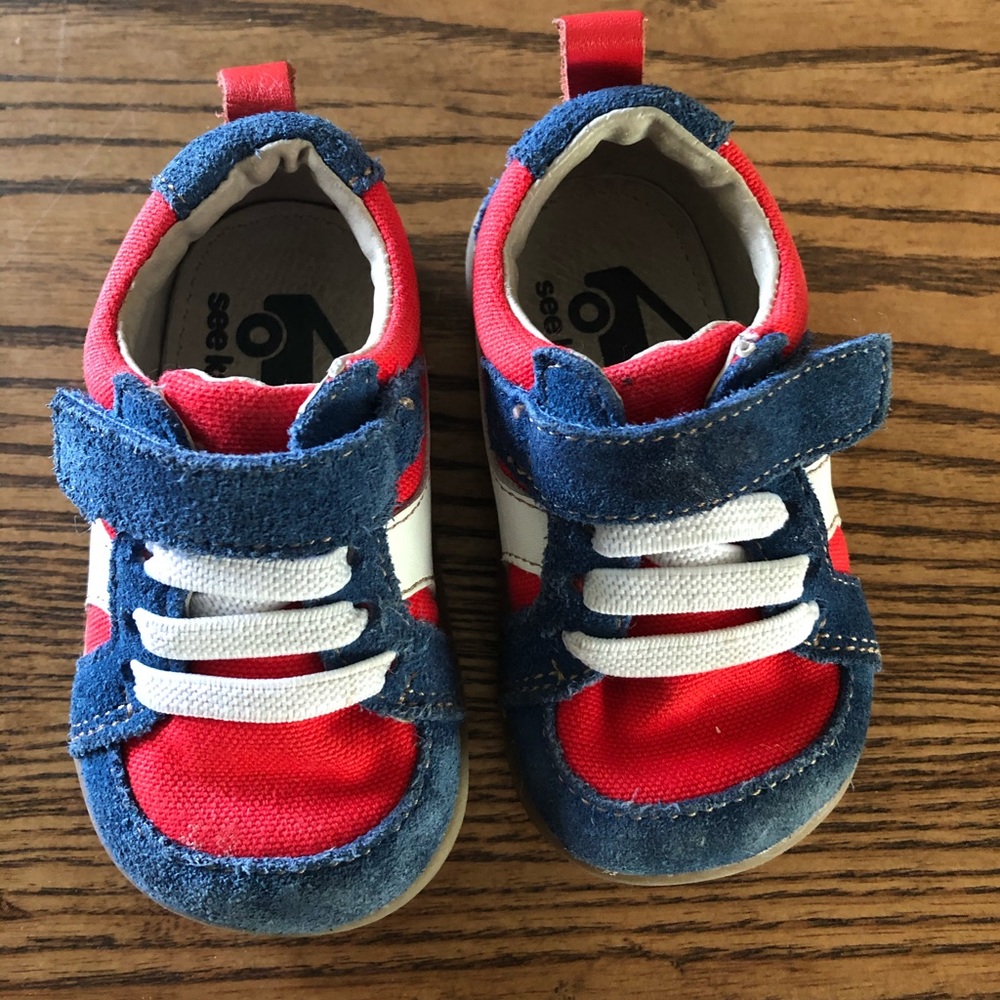 See Kai Run shoes size 4